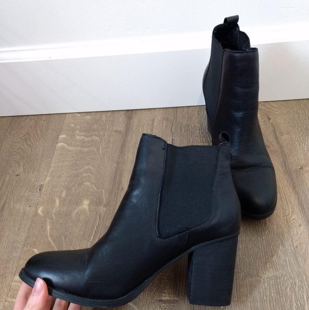 Steve Madden Leather Ankle Boots